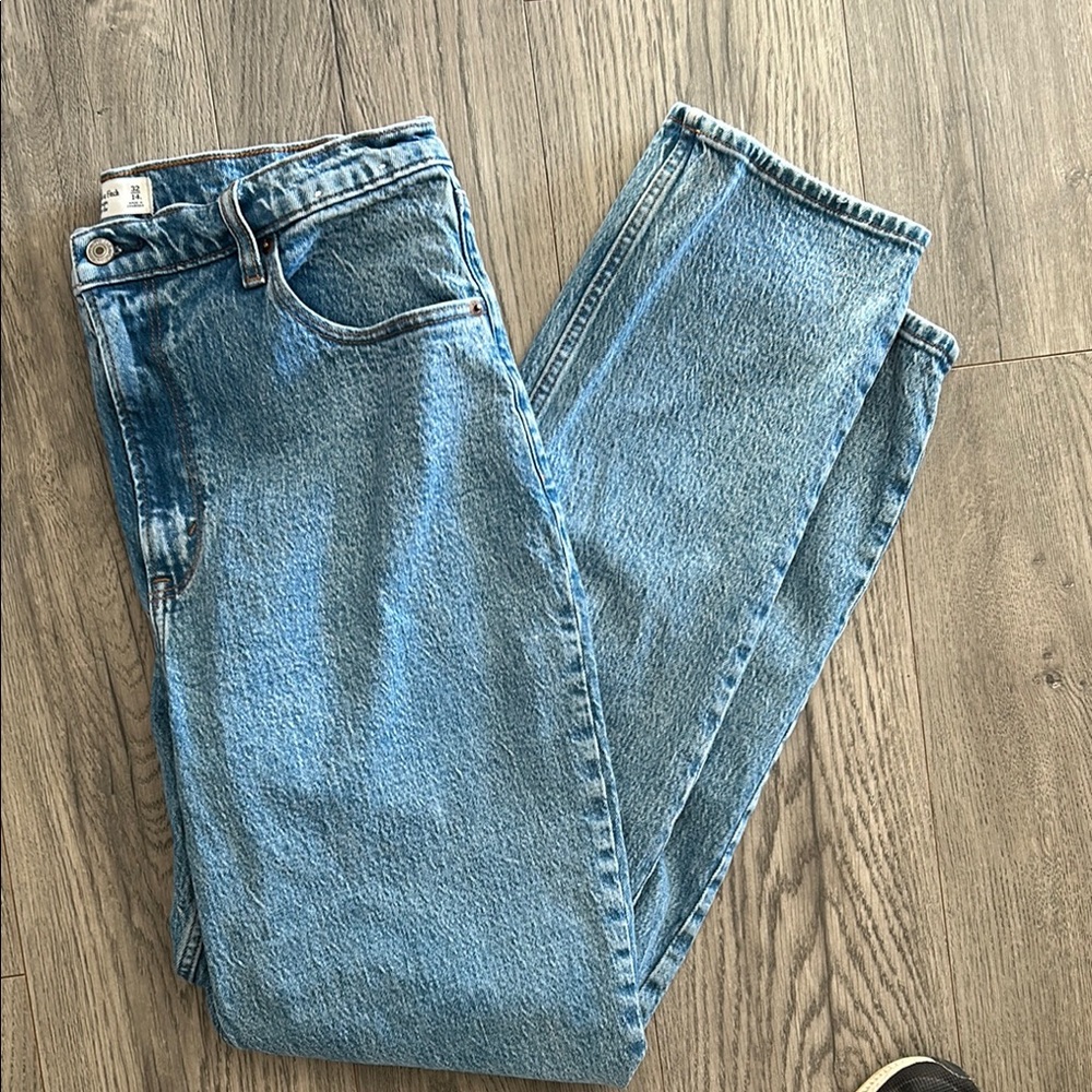 Abercrombie the ‘90s straight ultra high rise jeans 32 long